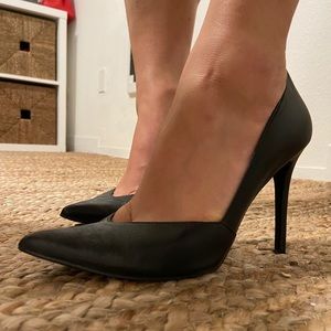 Enzo Angiolio black leather pumps heel stiletto
